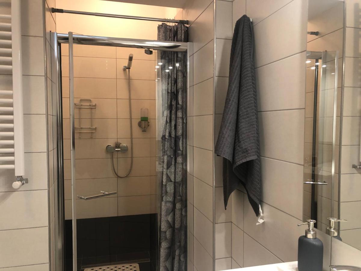 Luxury Westpark 2-Room Apartment Lakeview W5 Bucareste Exterior foto
